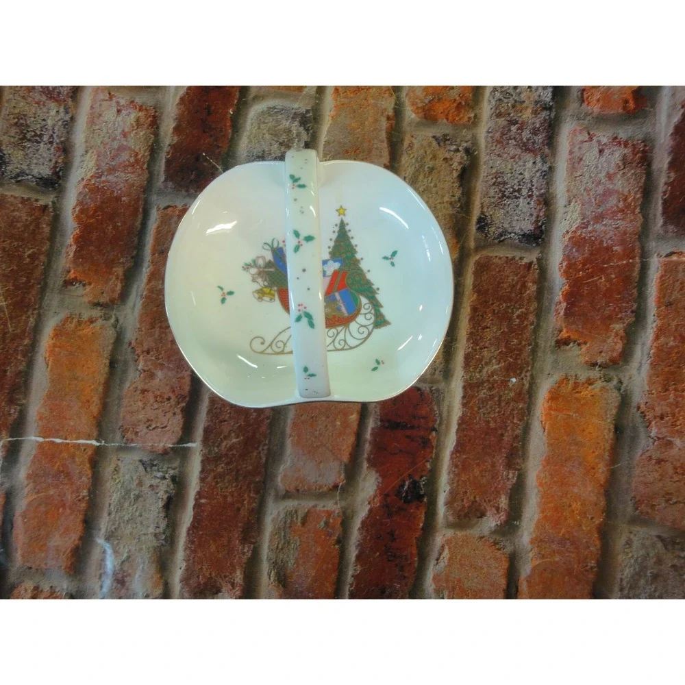 Mikasa bone china FX033 Christmas cheer Japan made‎ basket candy dish Cute
